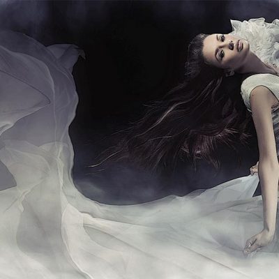 Girl flowing in the wind – Print on Polyester